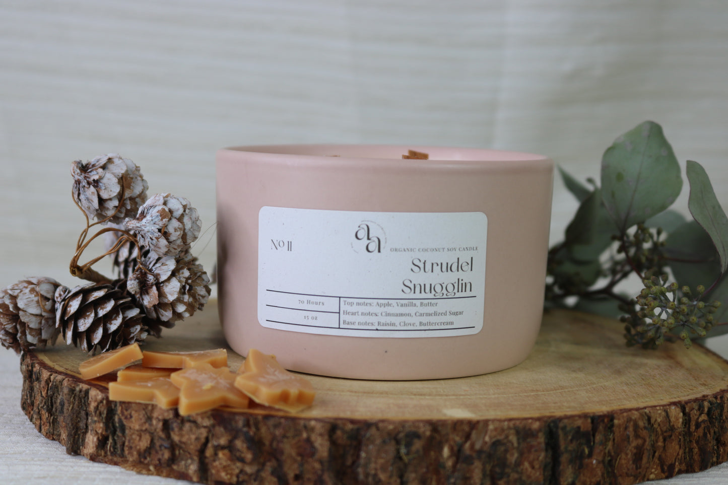 HandPoured Coconut Soy Wooden Wick Candles: Strudel Snugglin